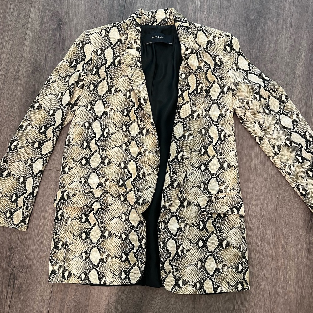 Animal print blazer